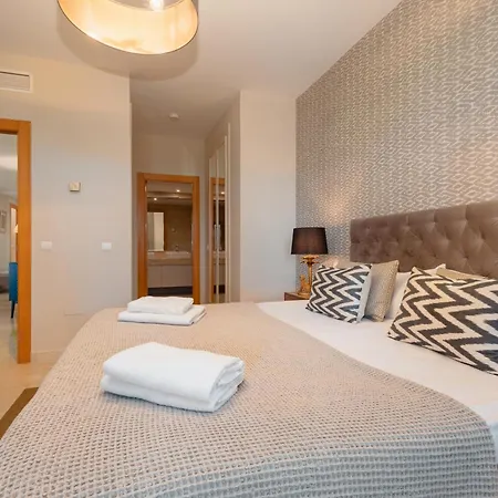 Beautiful Apartment, With Private Terrace In Benahavis, Marbella Апартаменты *