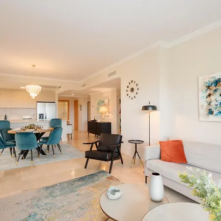 Beautiful In Benahavis, Marbella Apartamento *