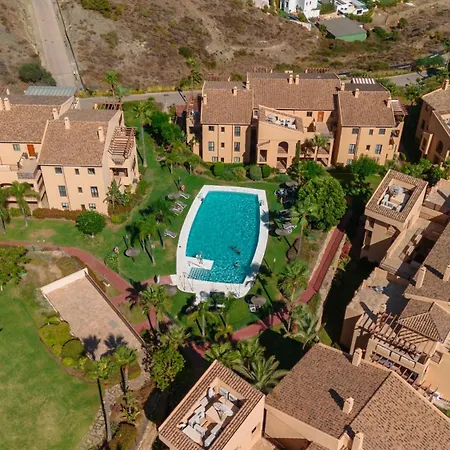 Beautiful Apartment, With Private Terrace In Benahavis, Marbella