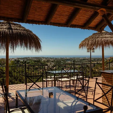Beautiful Apartment, With Private Terrace In Benahavis, Marbella * Estepona