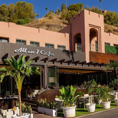 Beautiful Apartment, With Private Terrace In Benahavis, Marbella